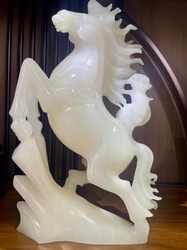 天然和田玉白马摆件