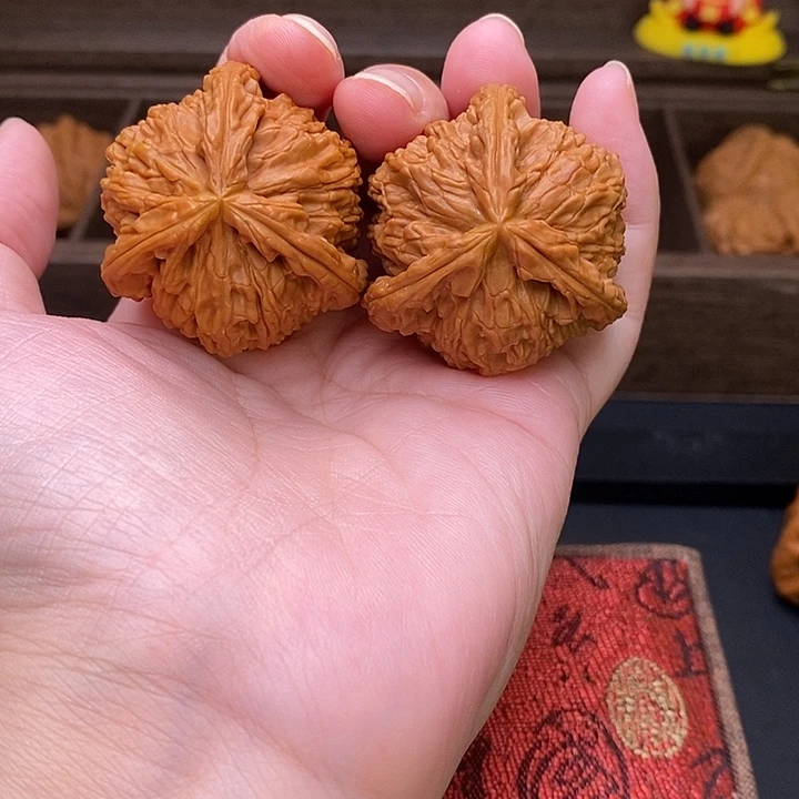 木***眼把件文玩核桃白奔