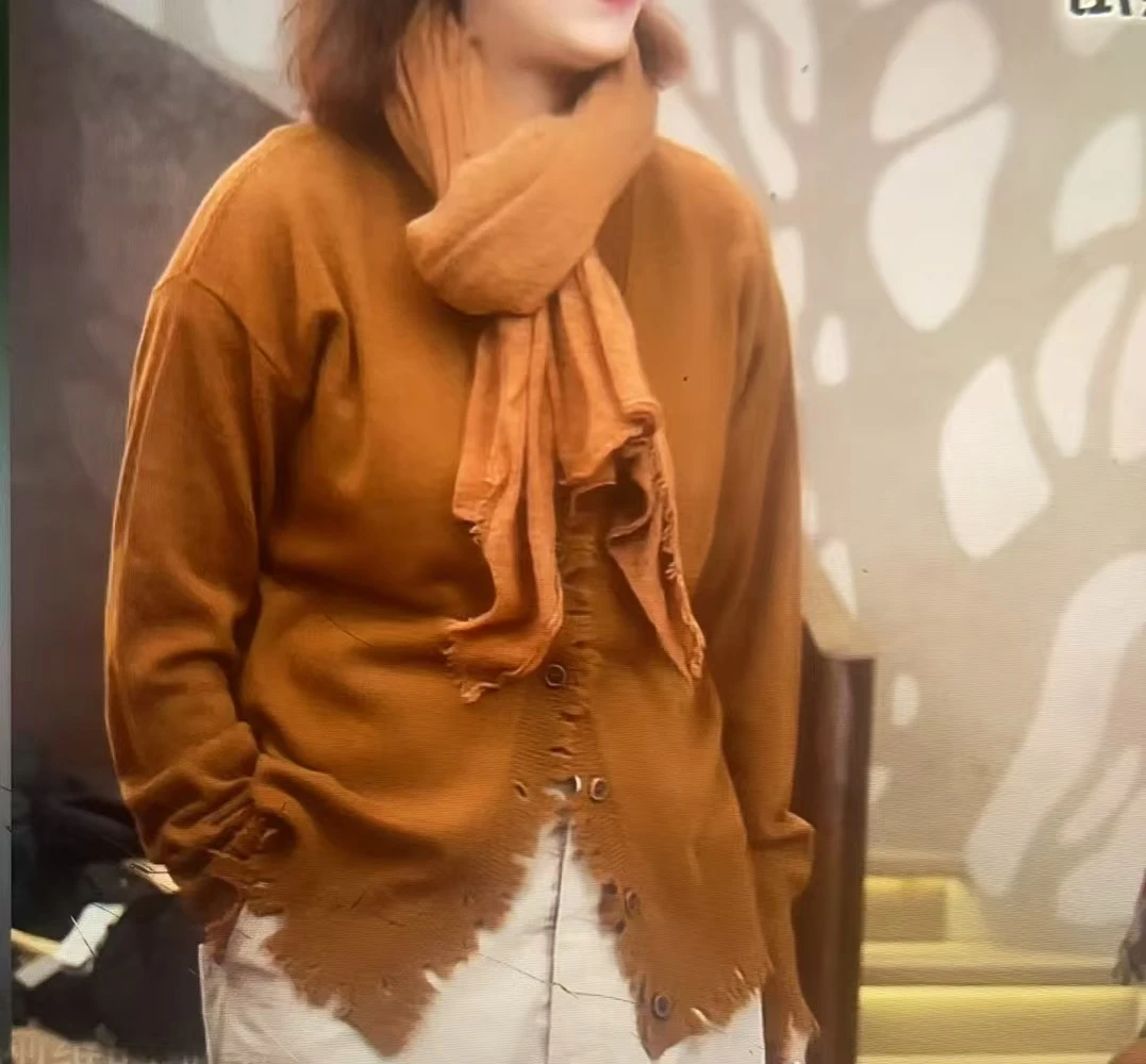 Li Wang/里望2024设计师款 胶花羊绒时尚 保暖优雅复古风围巾