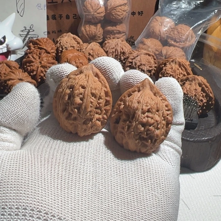 核桃全品无修 34+ 赤龙机芯