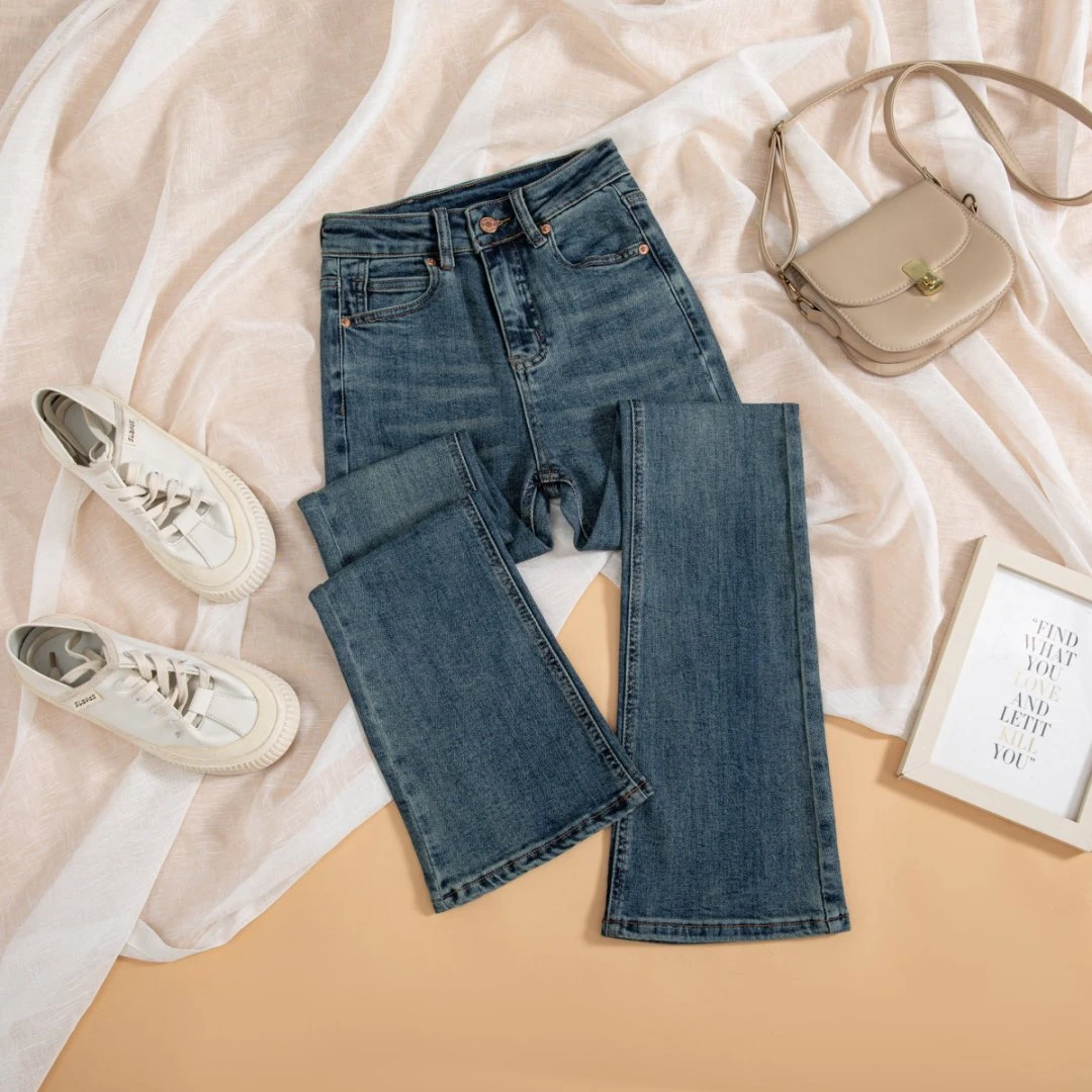 【JEANS】深湖蓝.纯黑色不泛白早秋高弹显瘦高腰微喇牛仔裤女