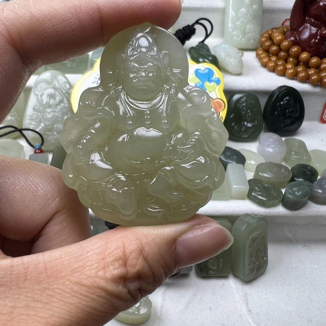 【宁歌珠宝】天然和田玉手工雕刻黄财神吊坠男女通用配绳配礼盒