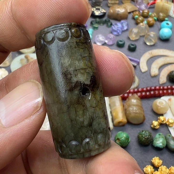 摆件摆件……………………