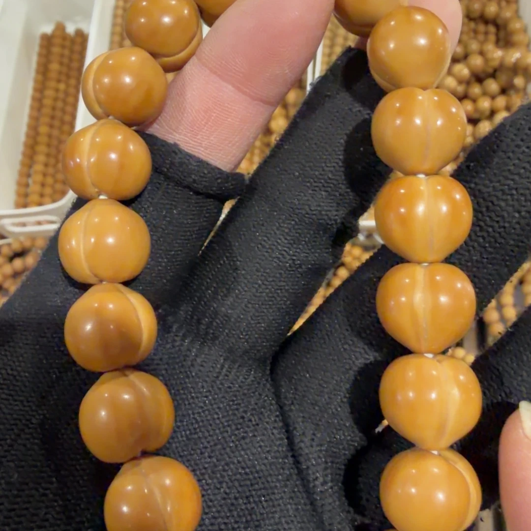 猴头核桃吊坠15屁桃猴头手持