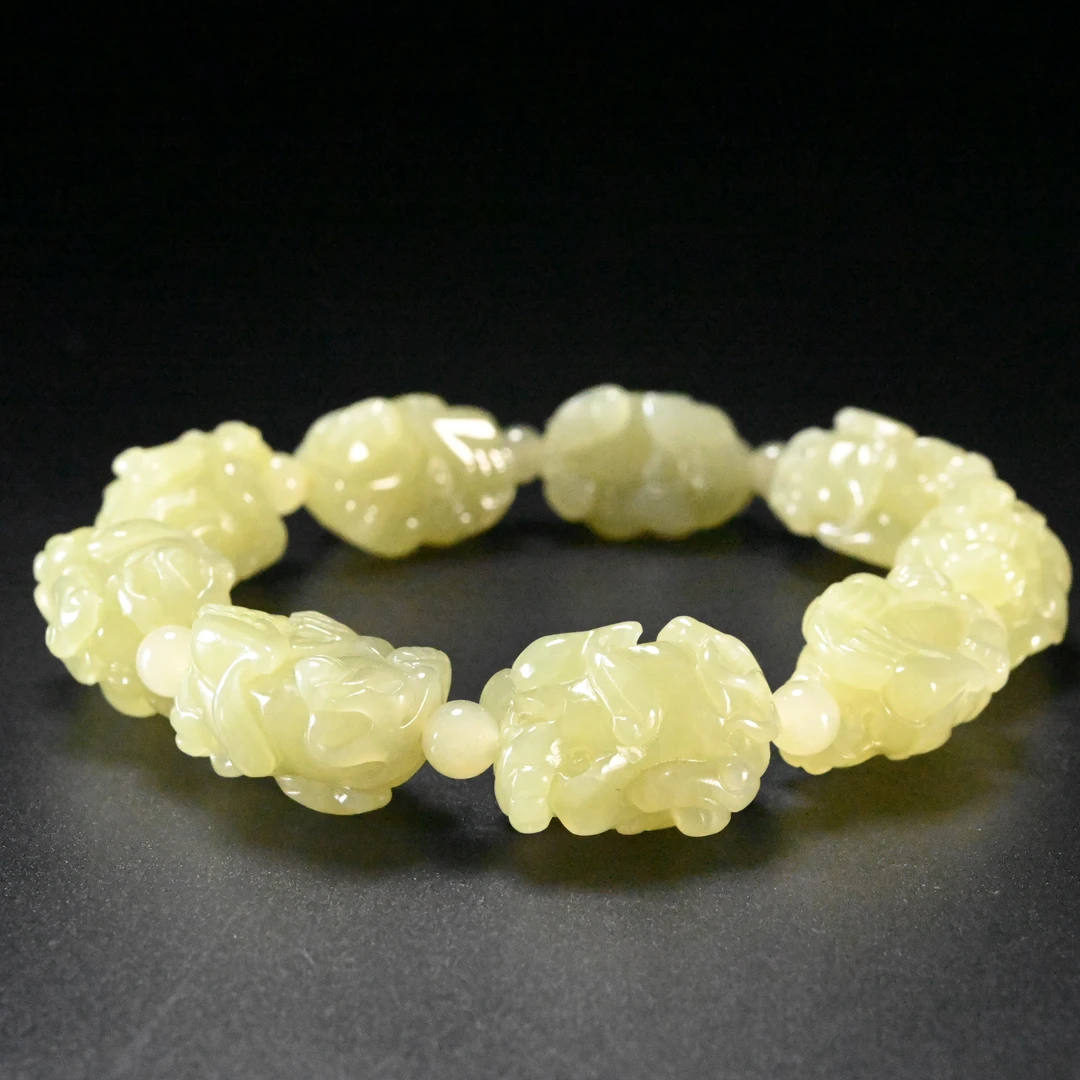 lot821 25YU100759 和田玉手链/匡时