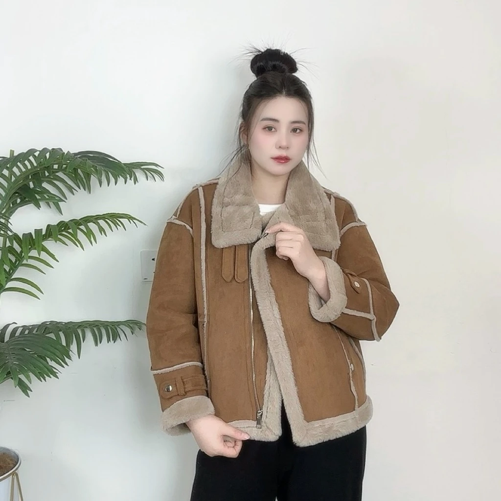 韩系皮绒一体外套女2024冬加厚毛绒立领高级感拉链款机车服