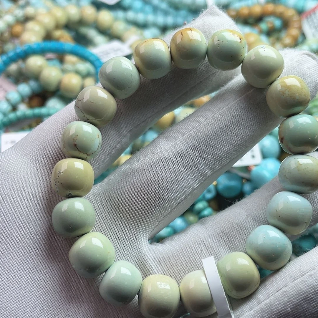 否***来绿松石未镶嵌珠宝奇石