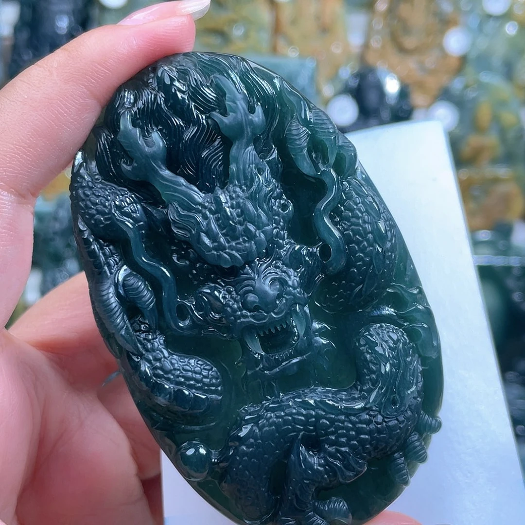 ****檀翡翠未镶嵌颈饰翡翠