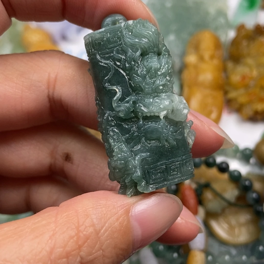 定制翡翠未镶嵌翡翠