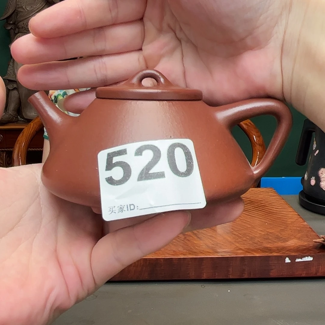 紫砂茶宠叁****文茶壶520