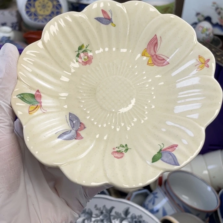 他家瓷器真美…开播了