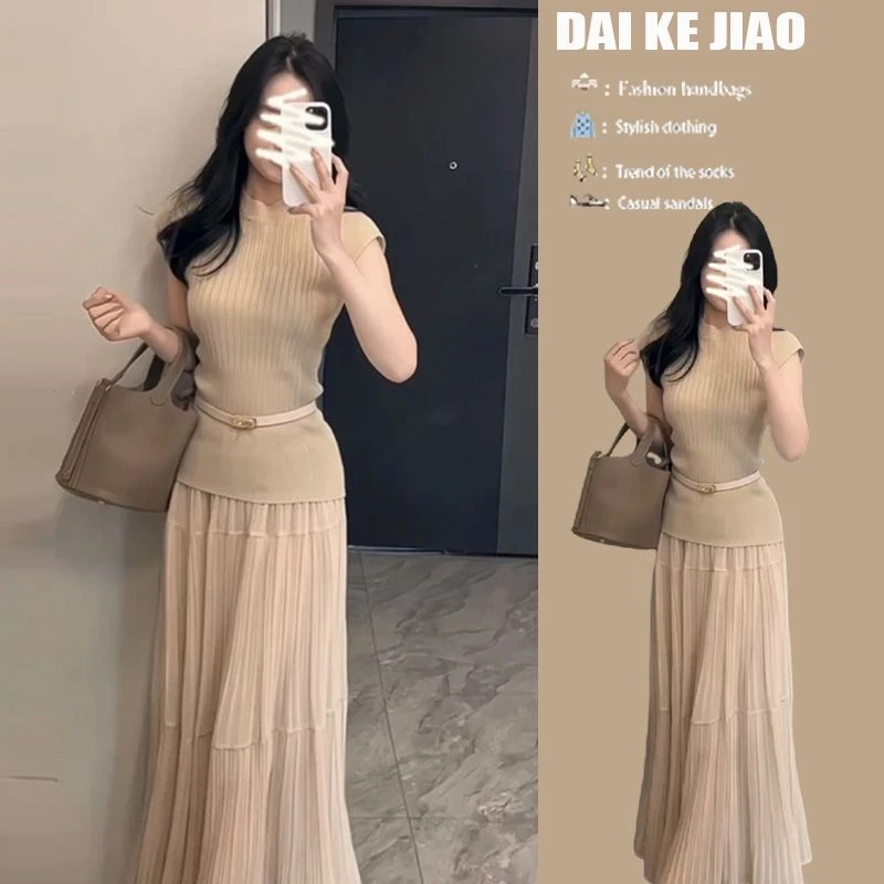 夏季温柔系穿搭女2025新款法式气质修身上衣高级感半身裙两件套装