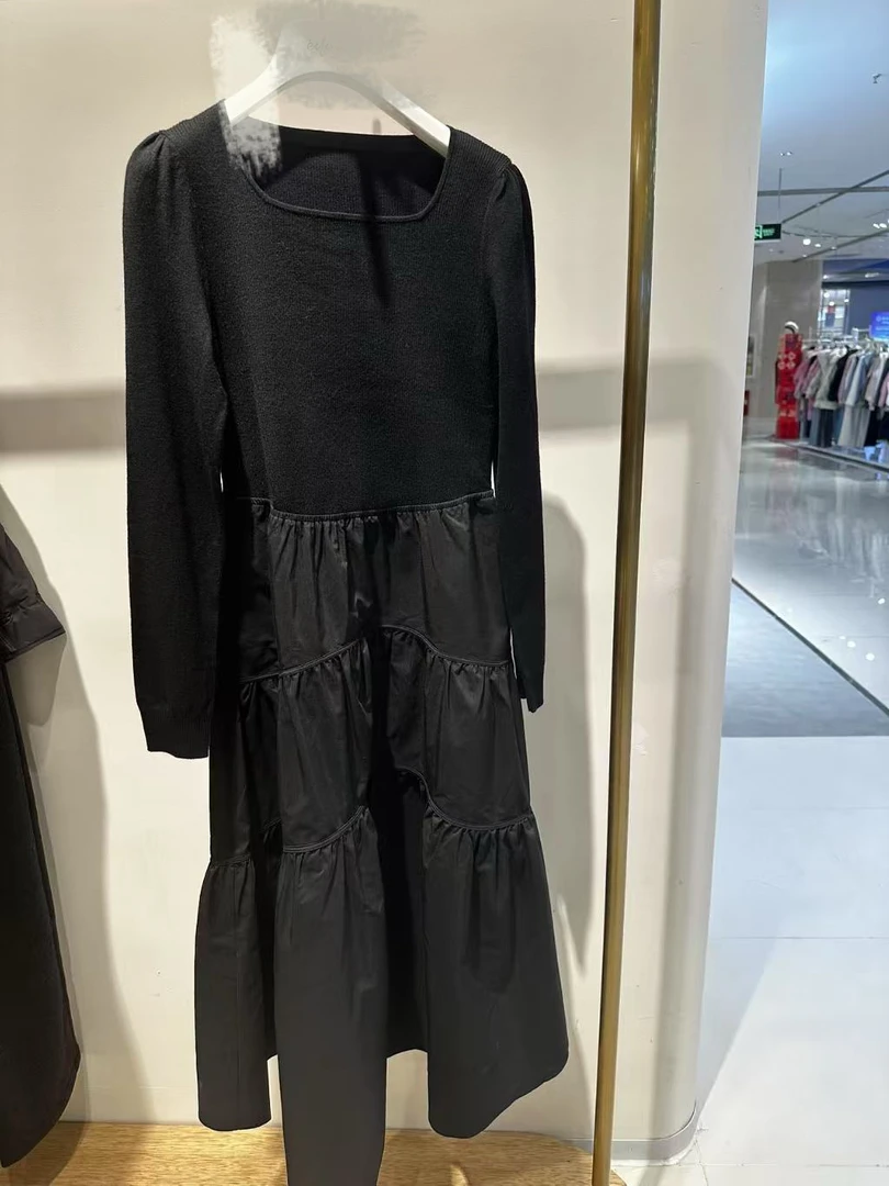 黑色拼接针织时尚百搭连衣裙