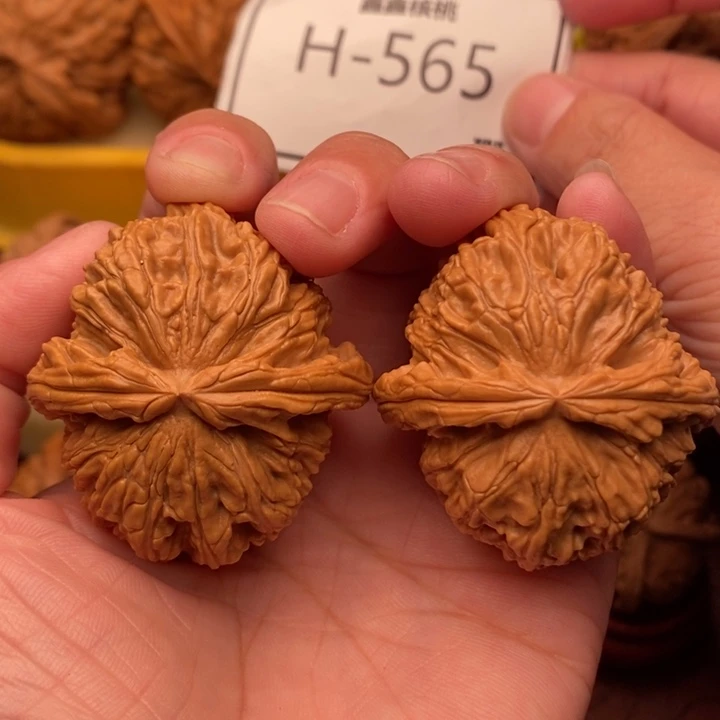 把件桃核球白41….