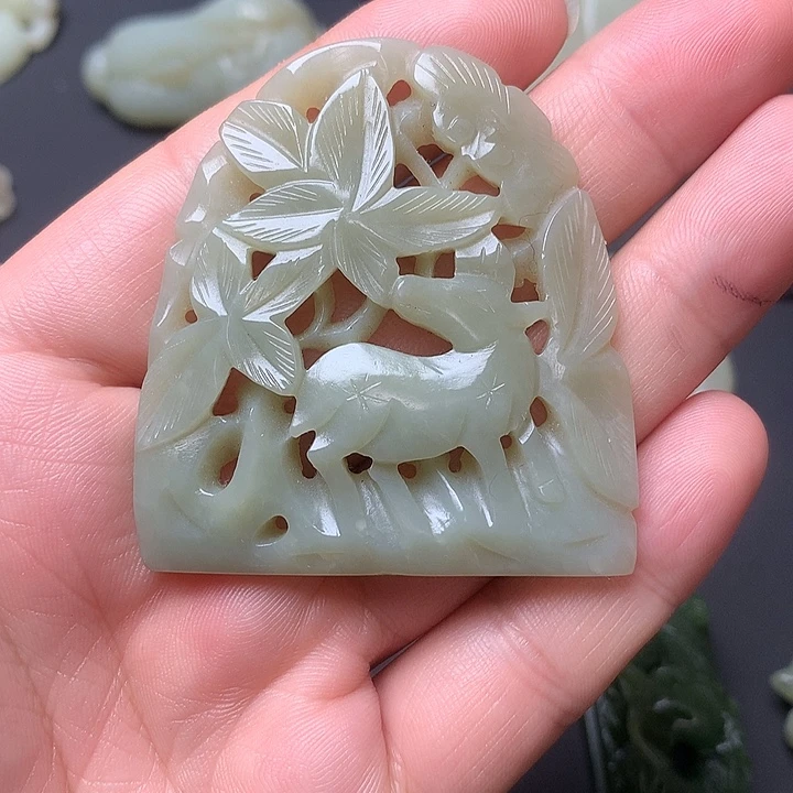 和田玉未镶嵌颈饰