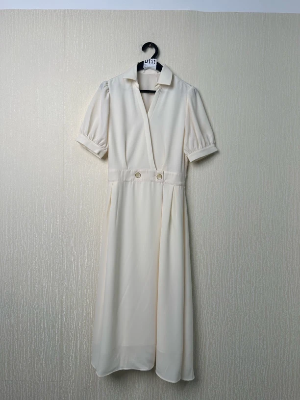 法式高腰衬衫裙系扣夏季连衣裙设计师收腰轻奢裙子（D111）