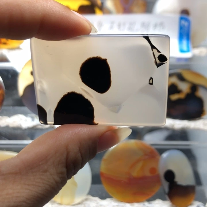 合金玛瑙/玉髓珠宝奇石60