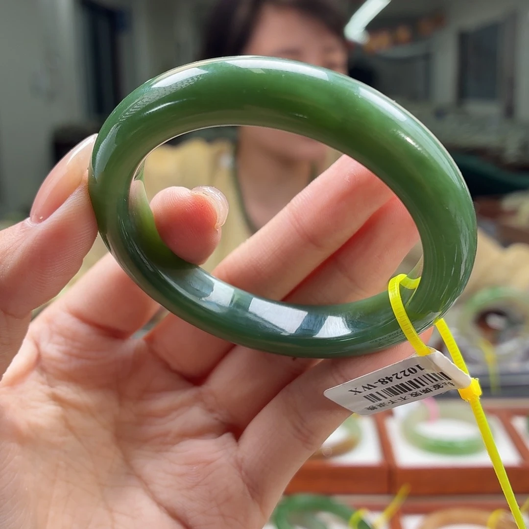 和田玉手镯未镶嵌52