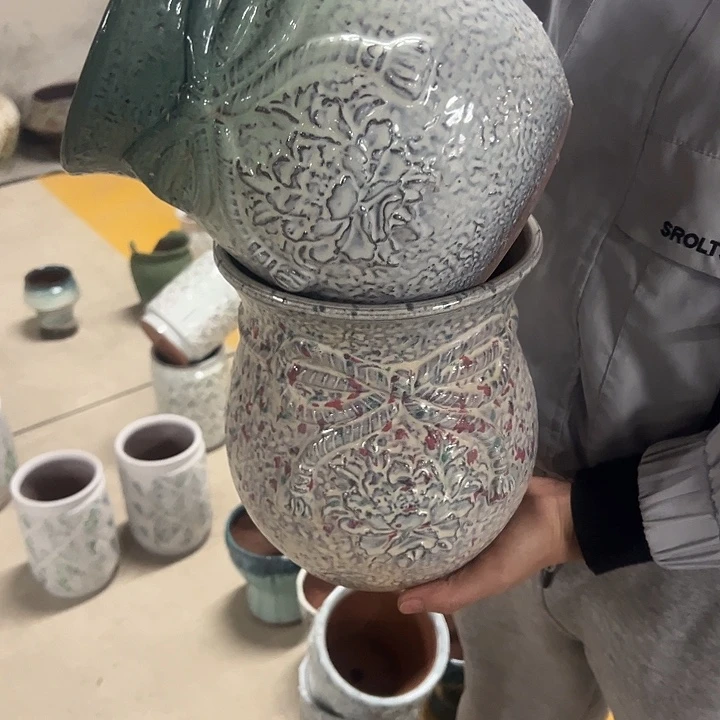 高度21厘米口18厘米