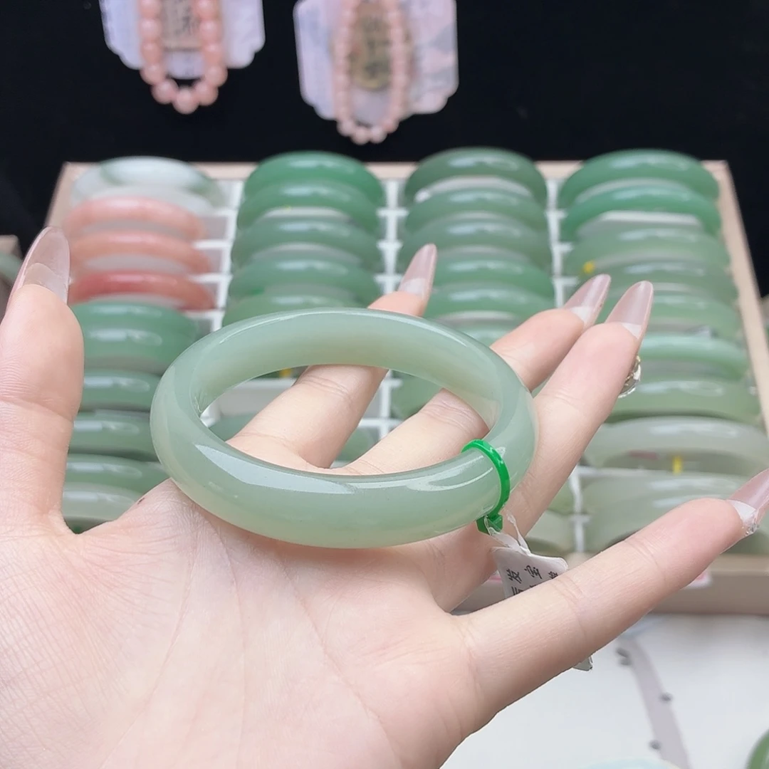 石英质玉未镶嵌手镯58