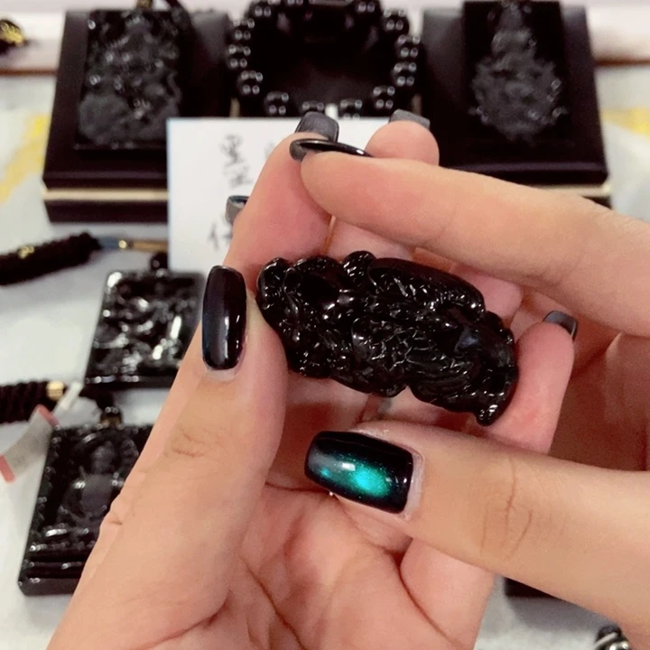 美***迪翡翠未镶嵌颈饰翡翠
