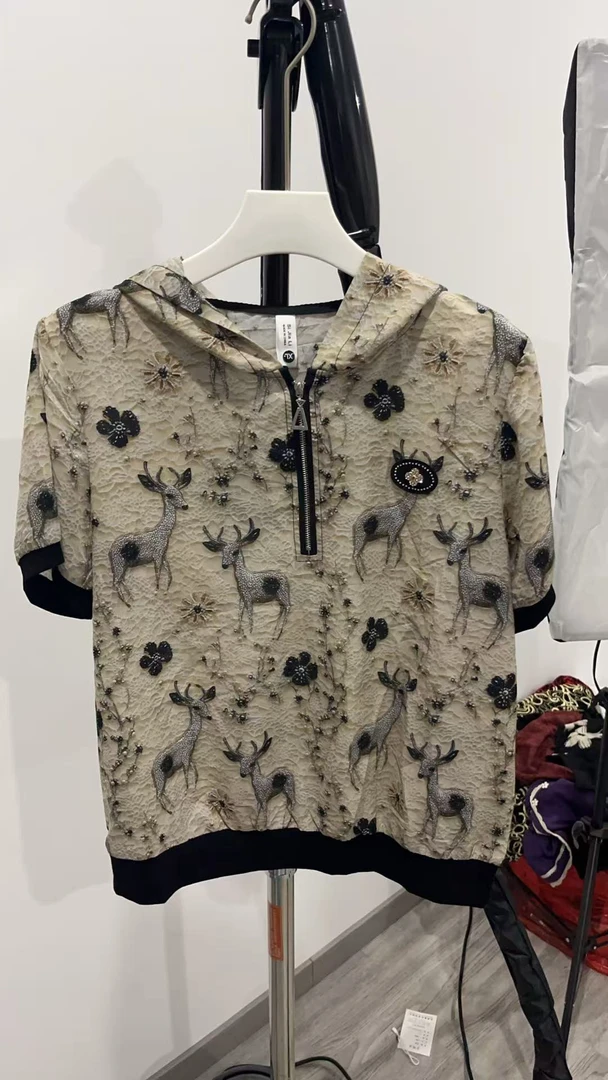 洋气新款气质连帽印花休闲垂感轻奢短袖上衣898