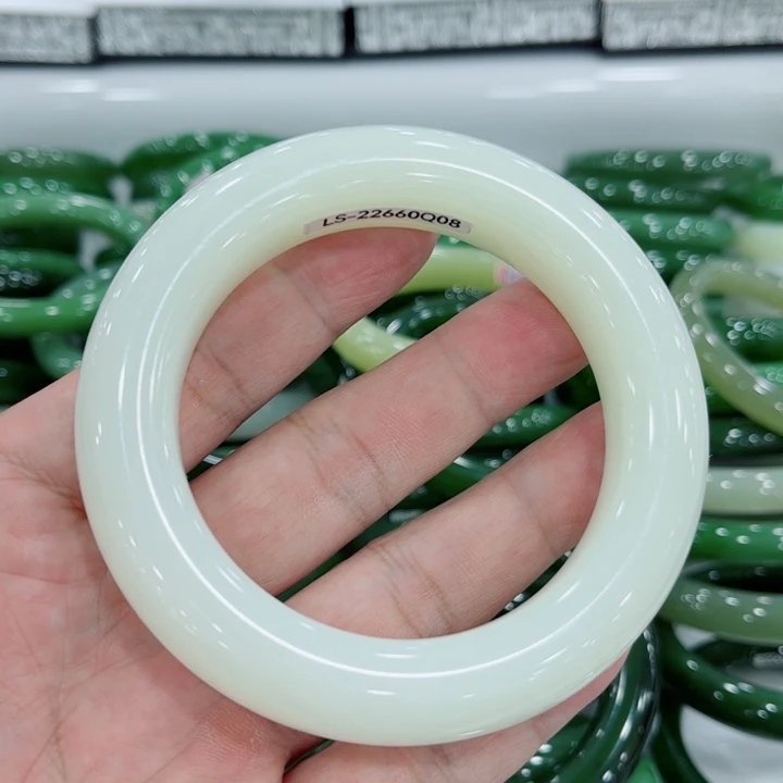 和田玉未镶嵌手镯60.3