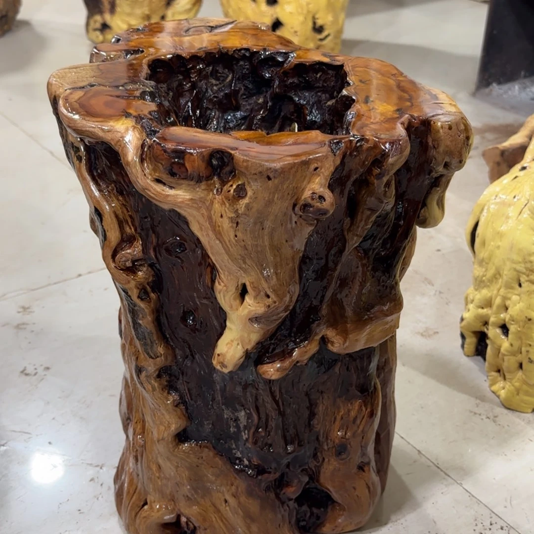 从***行龙纹鸡心枣木手工艺品