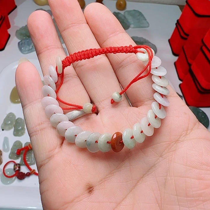 翡翠未镶嵌颈饰平安扣