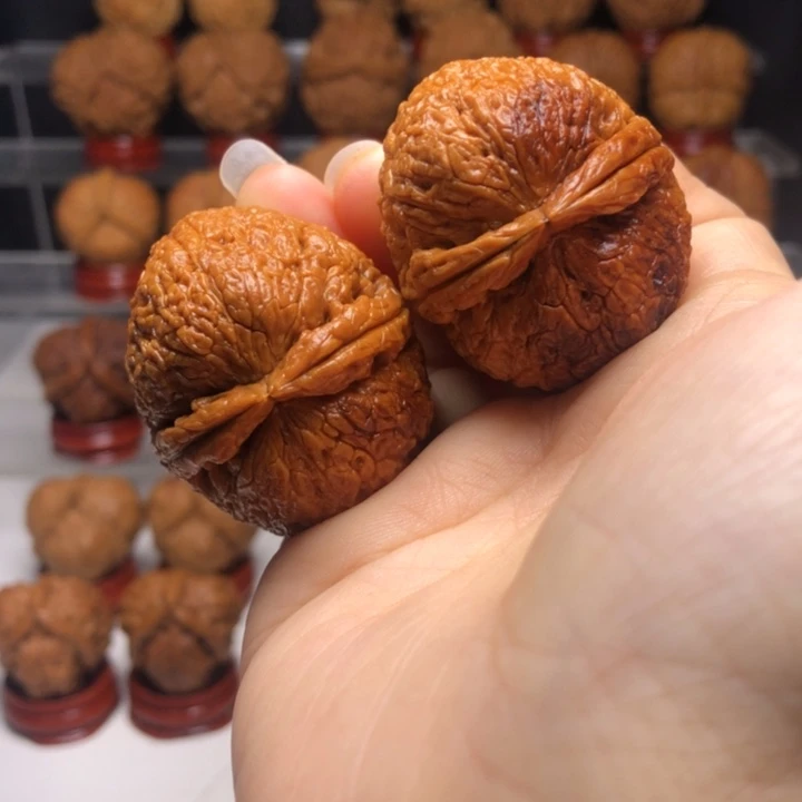 文玩核桃吊坠12铁将军