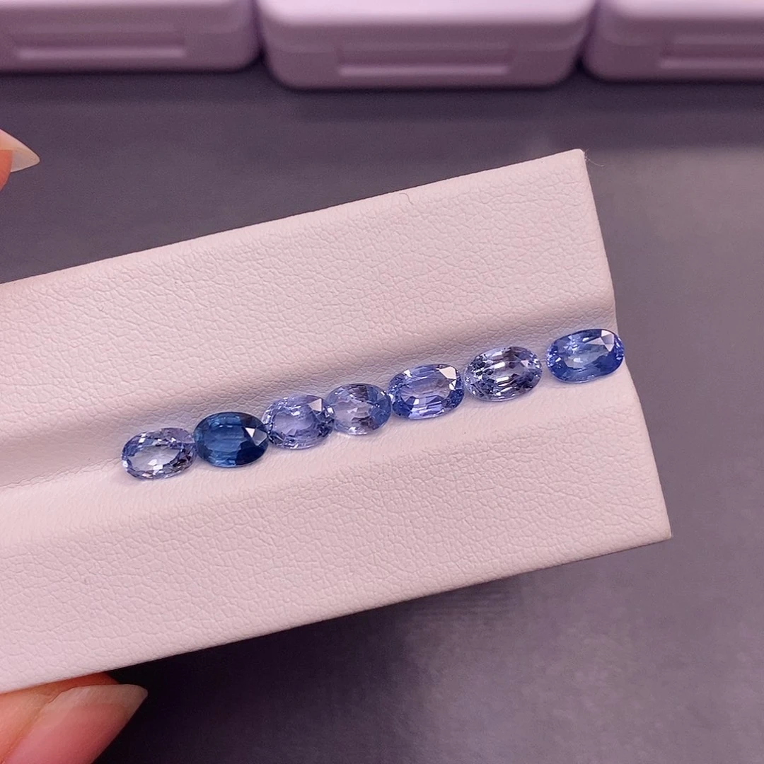 裸石蓝宝石300一粒，仅供展示，挑好上定向