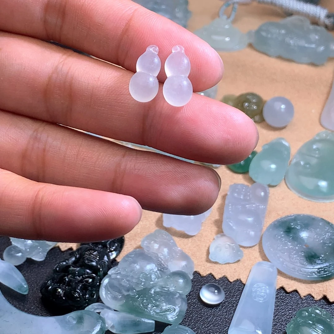 定制翡翠未镶嵌葫芦