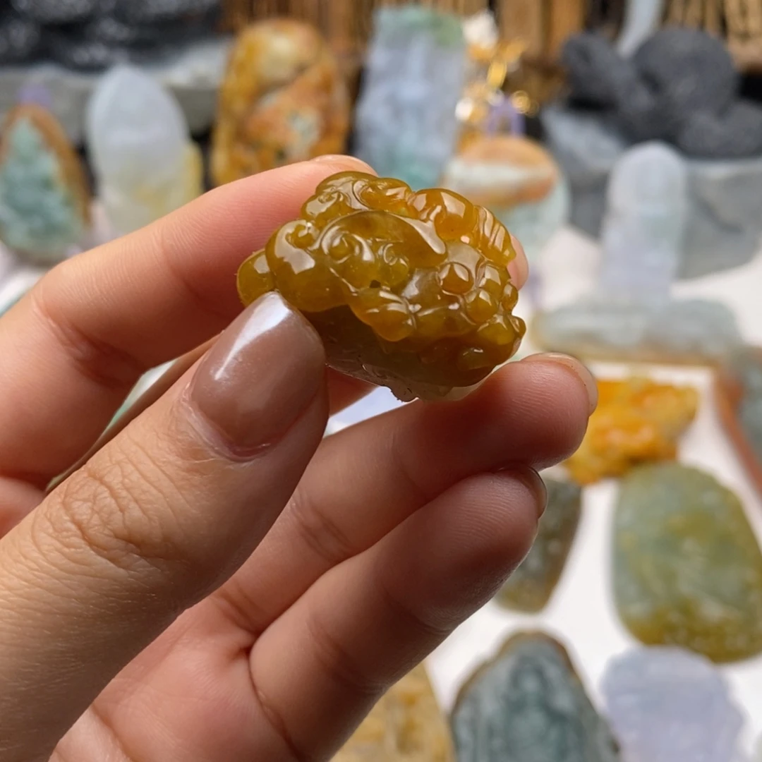 定制翡翠未镶嵌翡翠