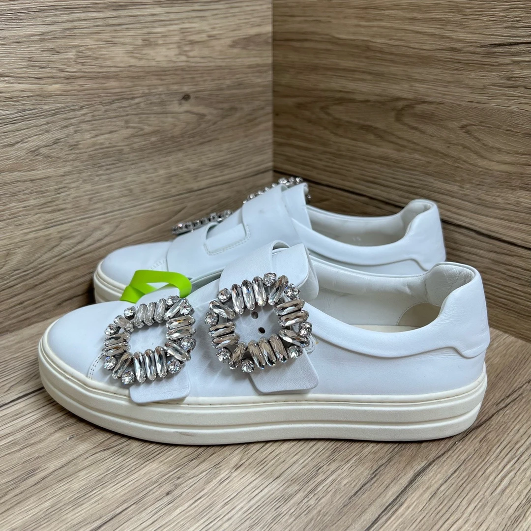 95新 Roger Vivier/罗杰·维威耶 白色方钻小白鞋 35码