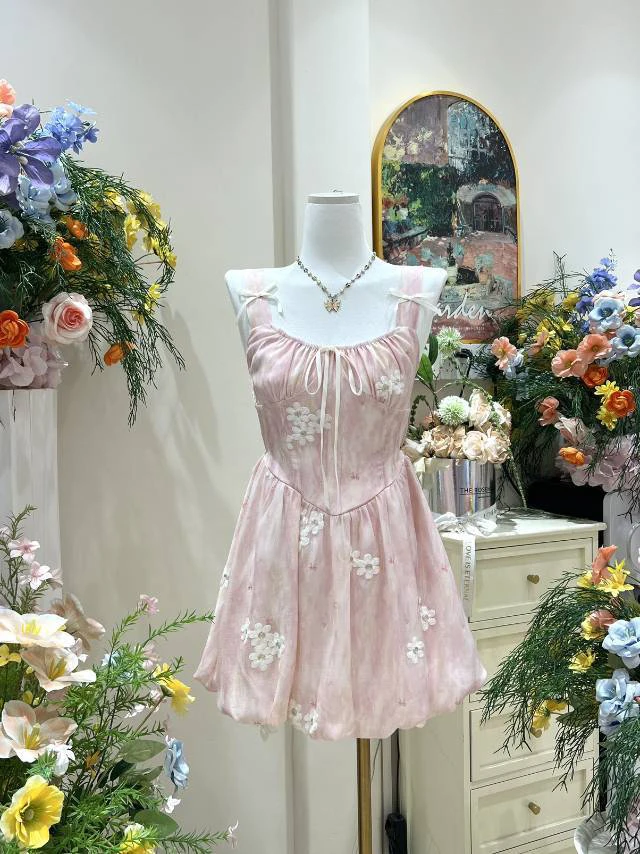 连衣裙孤品叫到名字去拍