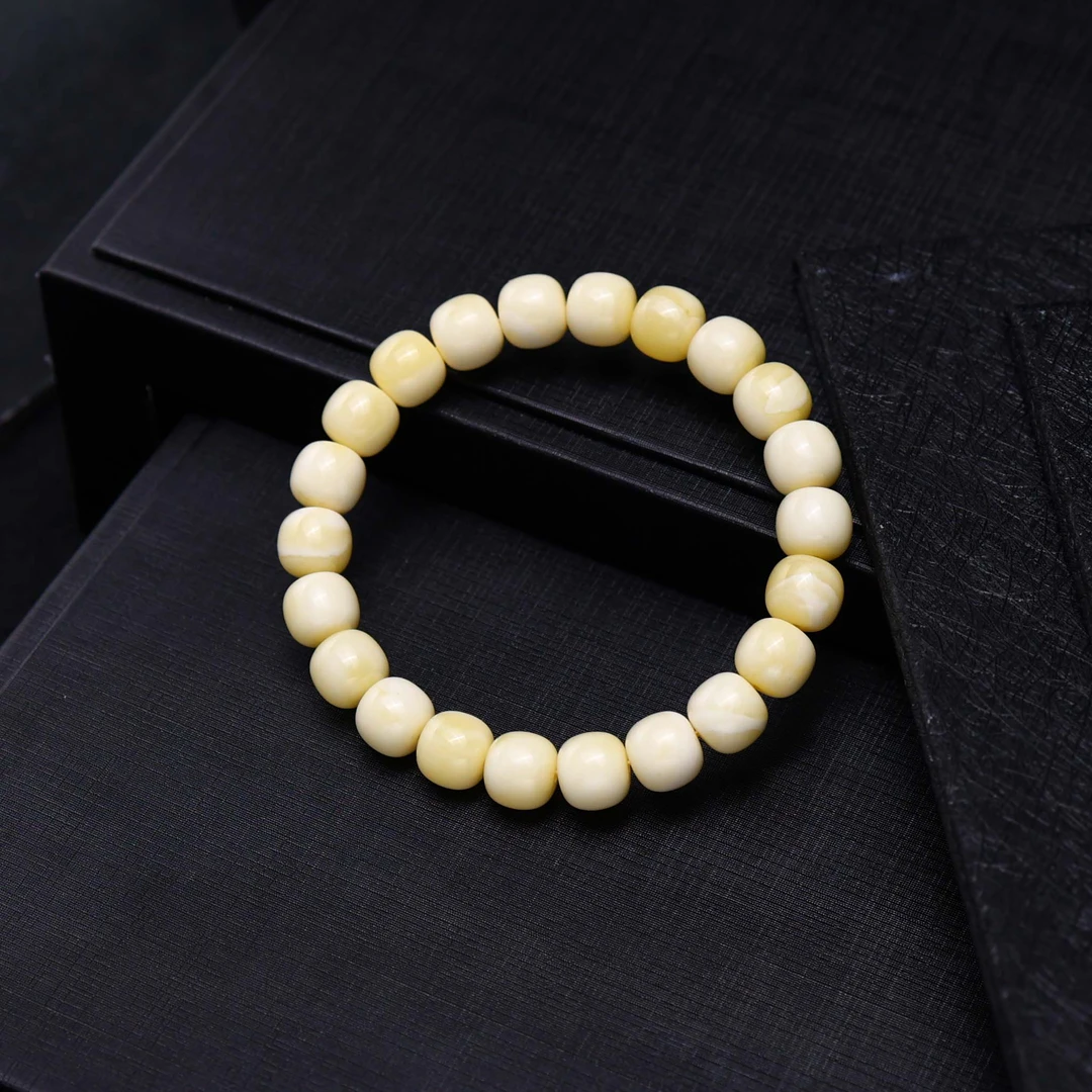 E102浓奶白蜜蜡手串10mm+