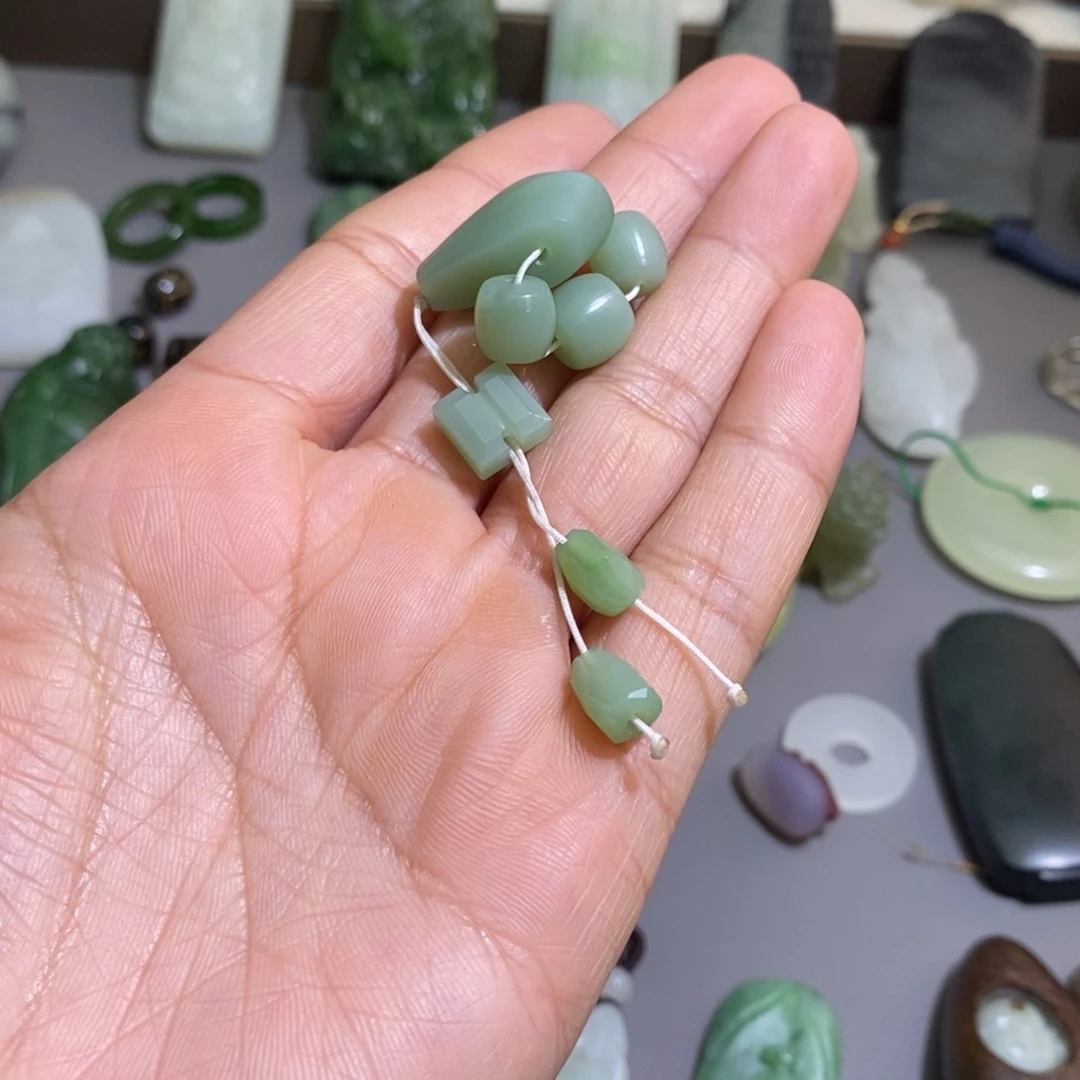 和田玉未镶嵌颈饰无*定制