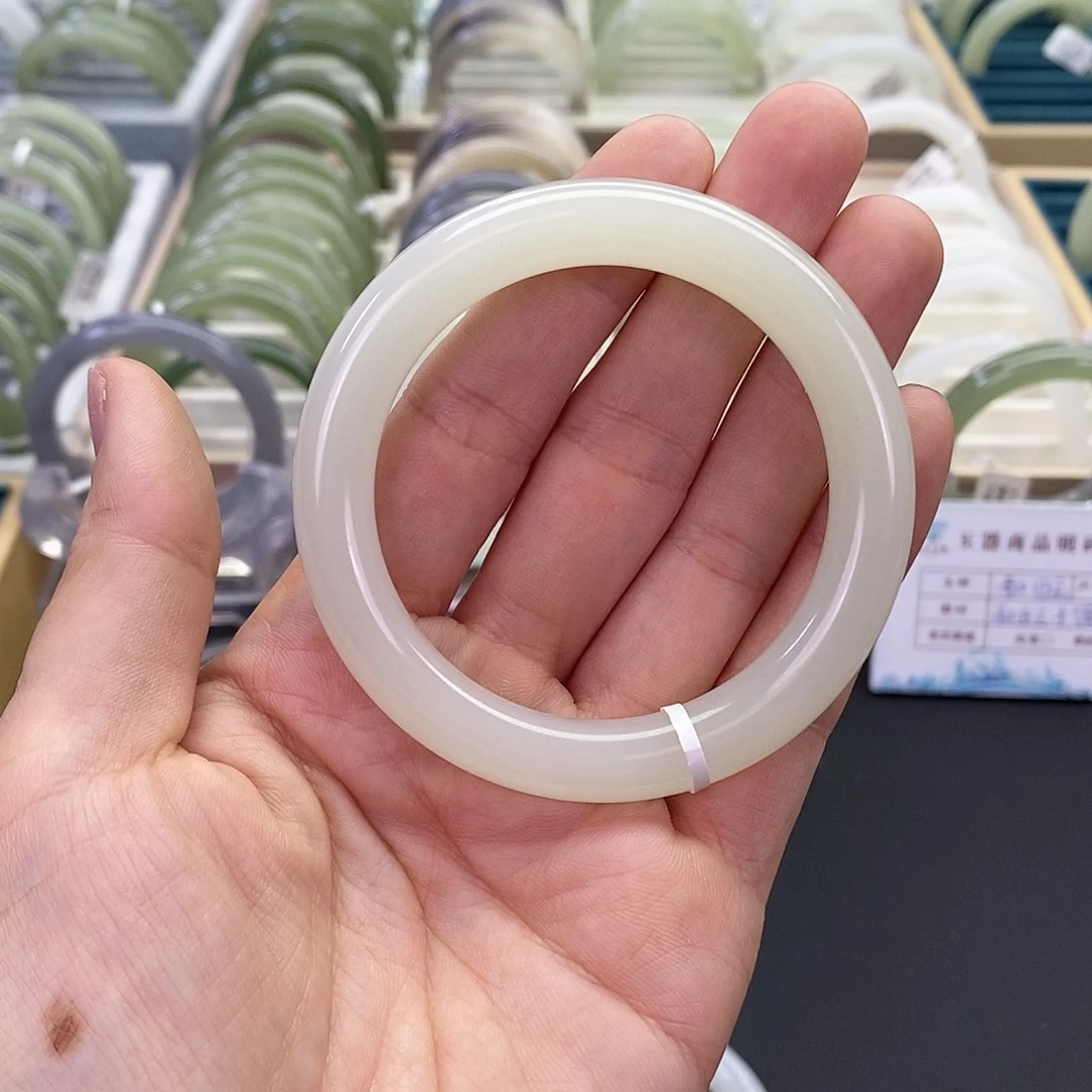 我***了和田玉未镶嵌珠宝奇石5253