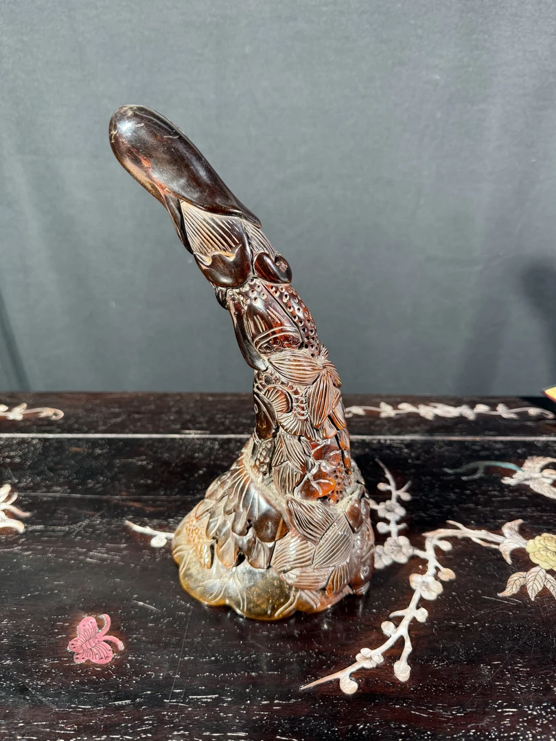 2.16香港王老板-牛角摆件a1854