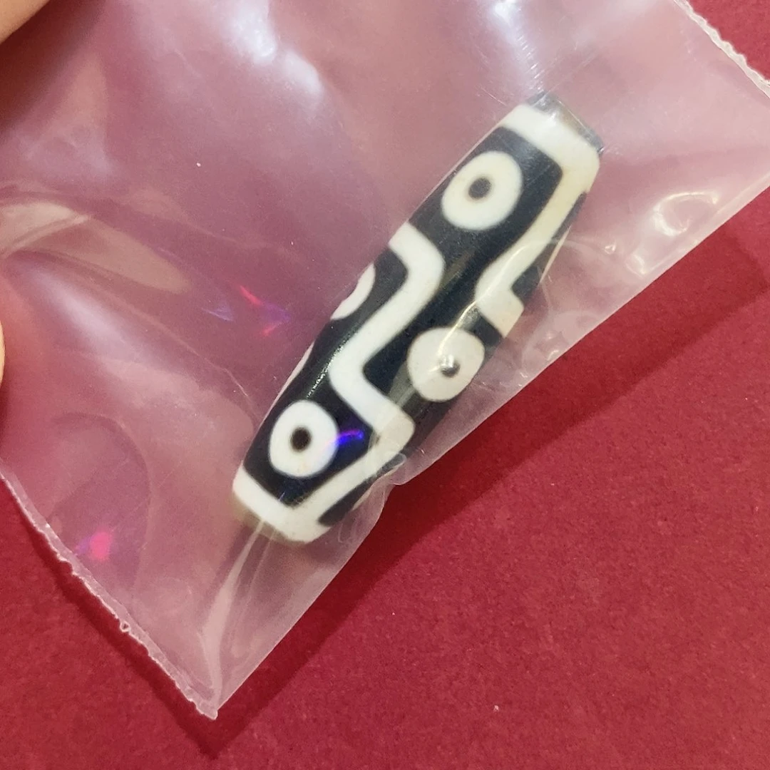 秋***实玛瑙/玉髓颈饰合金行运九眼