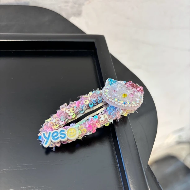 字母笑脸kt发夹FJ1266（一个）