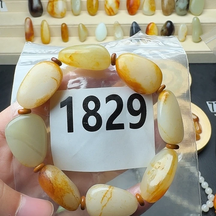 和田玉未镶嵌手串