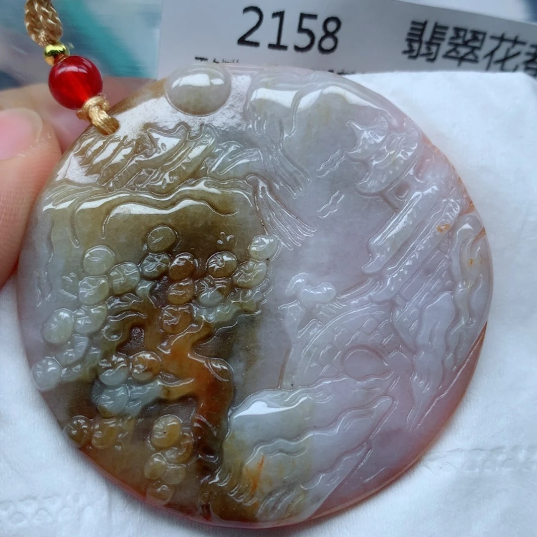 翡翠颈饰未镶嵌牌子