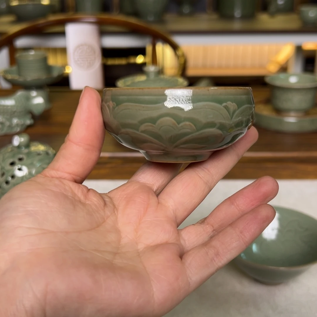 杯子秘色宝相钵二级福利