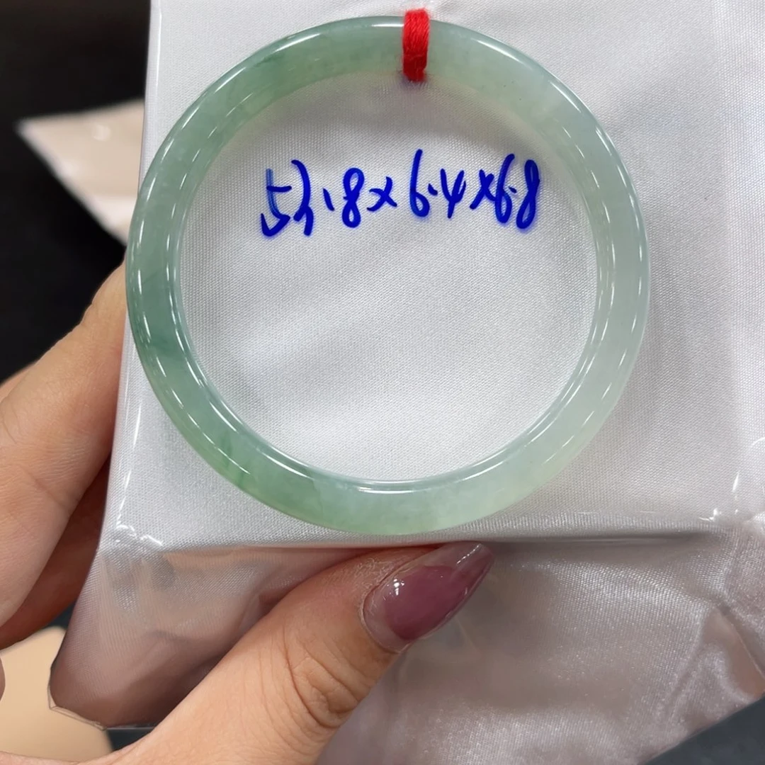 未镶嵌手镯翡翠翡翠