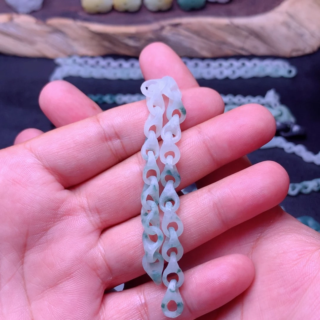 定制翡翠未镶嵌手链