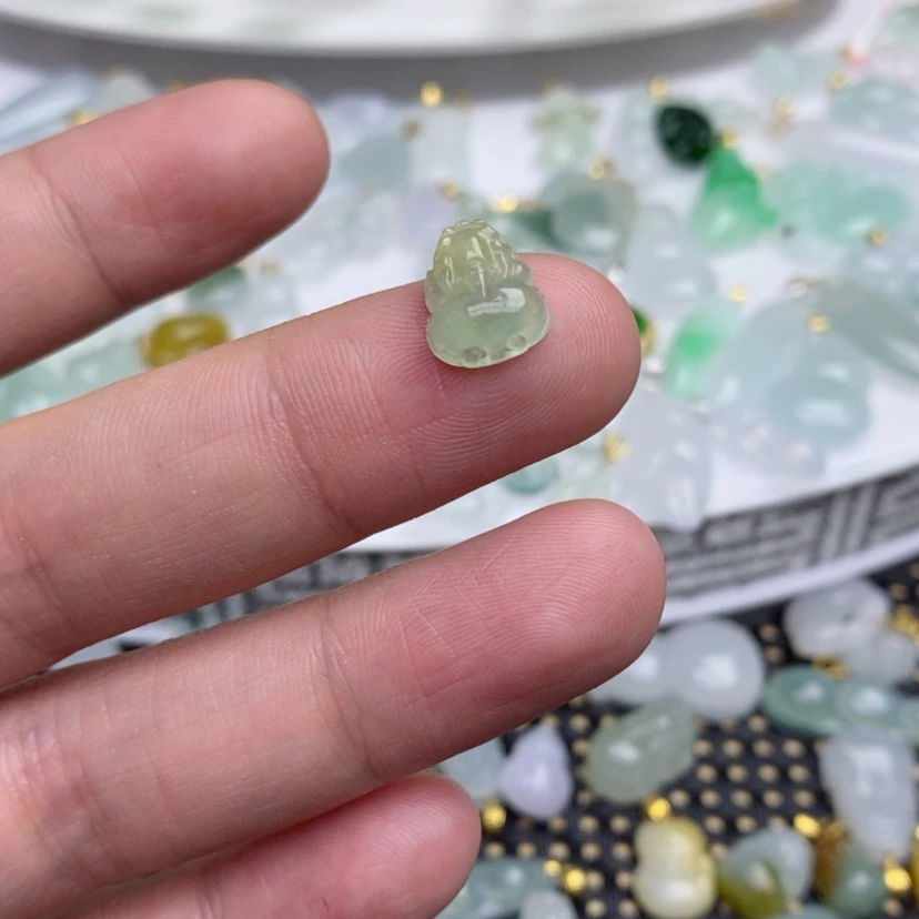 【闪购商品】翡翠未镶嵌吊坠(不含链)戴*貔貅