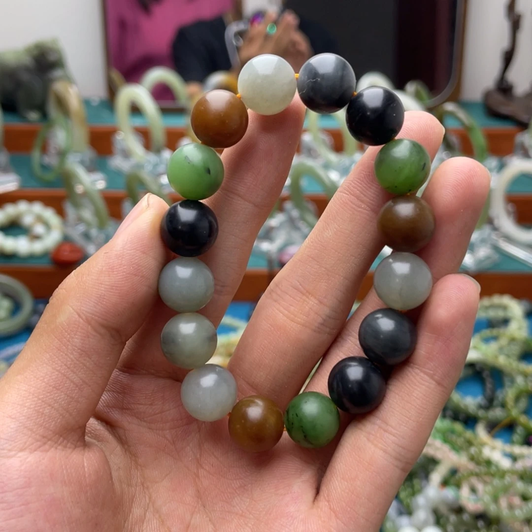 以***末手链未镶嵌和田玉