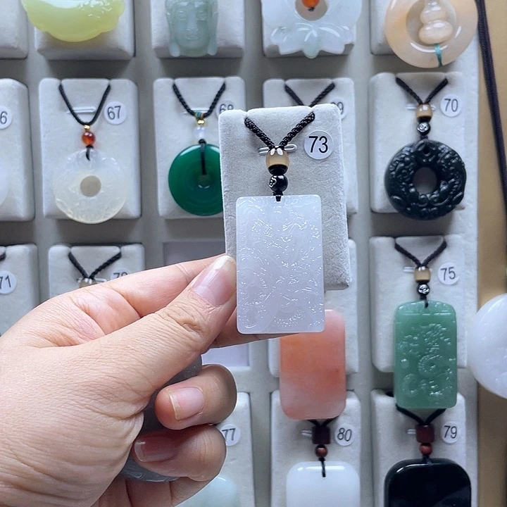 和田玉（青玉）未镶嵌颈饰