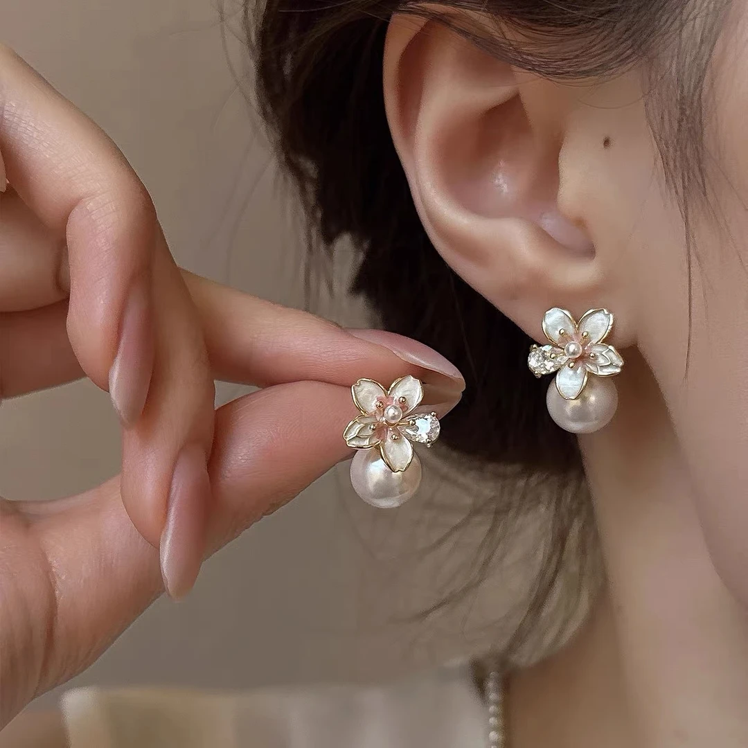 铜合金合成锆石耳饰 气质轻奢时尚百搭复古法式精致温柔设计感120